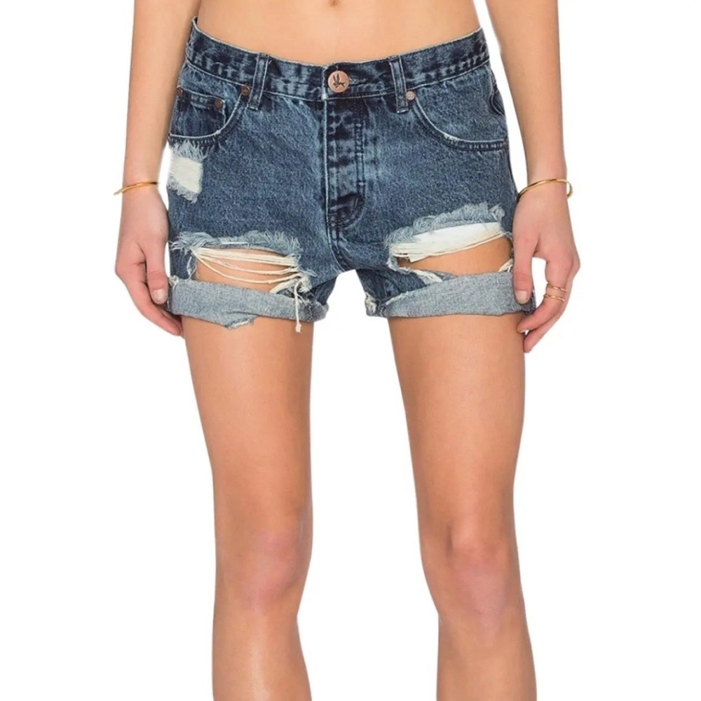 One By One Teaspoon Chargers Jean Shorts Low Waist Mid Rise Distressed Size 25